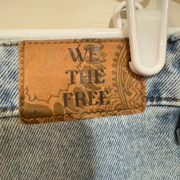 We The Free Light Blue Relaxed Jeans (baggy) - Picture 3 of 4